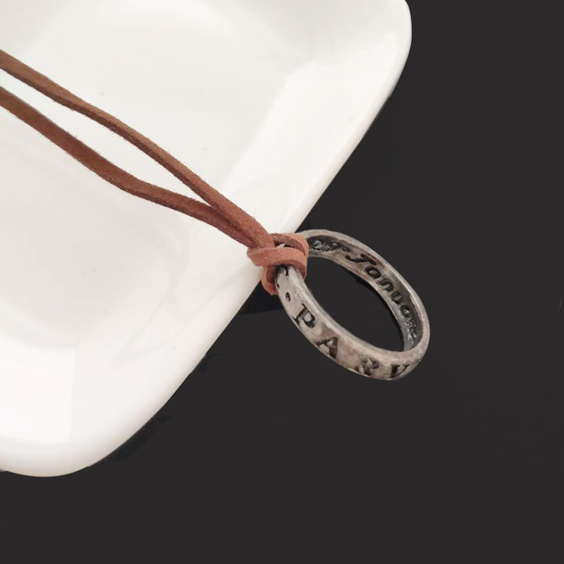 PS4 game Uncharted 4 Necklace  - Party Games Ps4 评论和价格