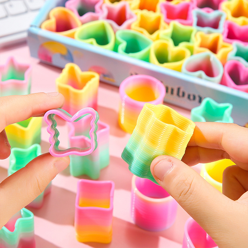 Rainbow Magic Springs Circle T - Party Games Crazy 评论和价格